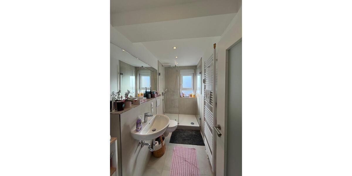 Hochparterre Wiesbaden Südost - 3 Zimmer, 80 m&sup2;, 1.320&euro; | Angebot:26495073