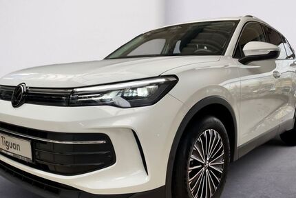 VW Tiguan 37.668 km 31.740 € Bad Soden 65812