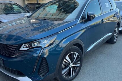 Peugeot 5008 48.926 km 25.280 &euro; Rüsselsheim 65428