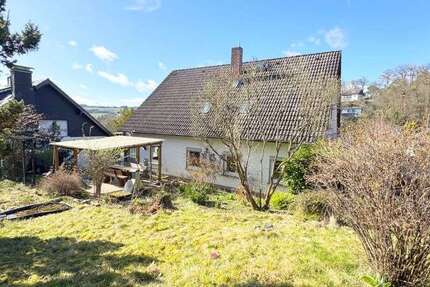Haus Wambach Wambach - 8 Zimmer, 410 m&sup2;, 2.700&euro; | Angebot:26222042