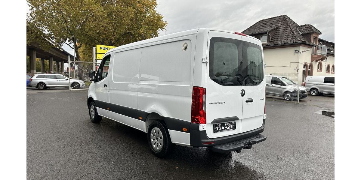 Mercedes-Benz Sprinter 107.132 km 23.086 &euro; Mainz 55122