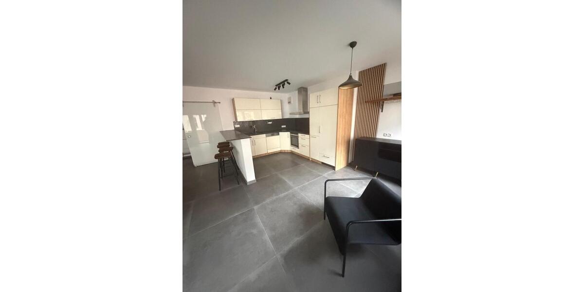 Etagenwohnung Wiesbaden Biebrich - 2 Zimmer, 73 m&sup2;, 310.000&euro; | Angebot:26221786