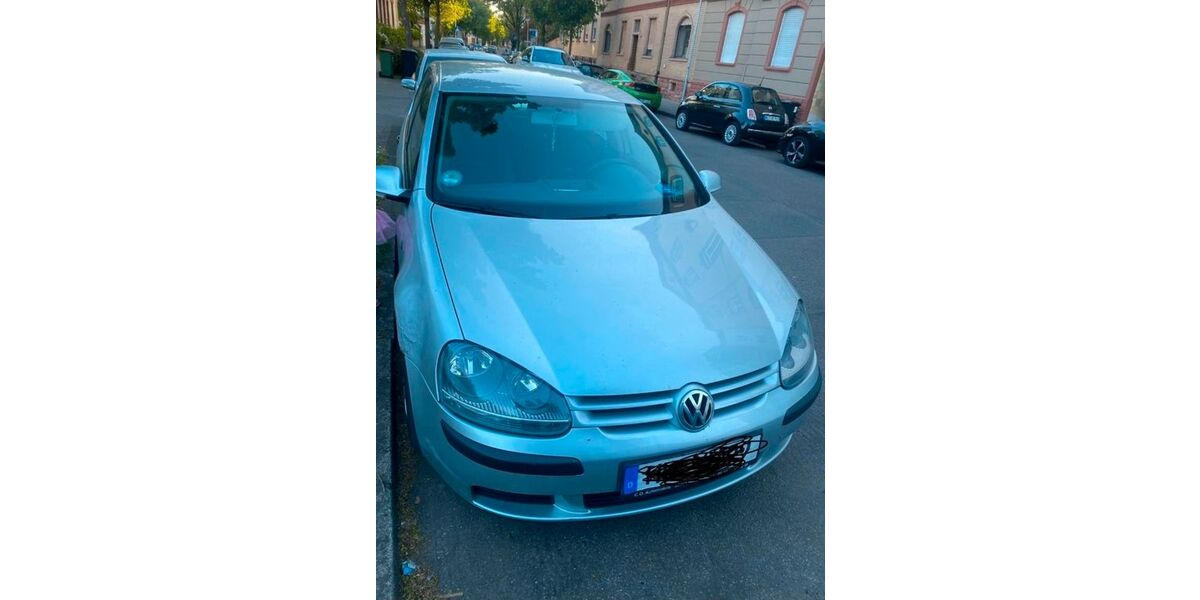 VW Golf 216.000 km 950 &euro; Bad Soden am Taunus 65812