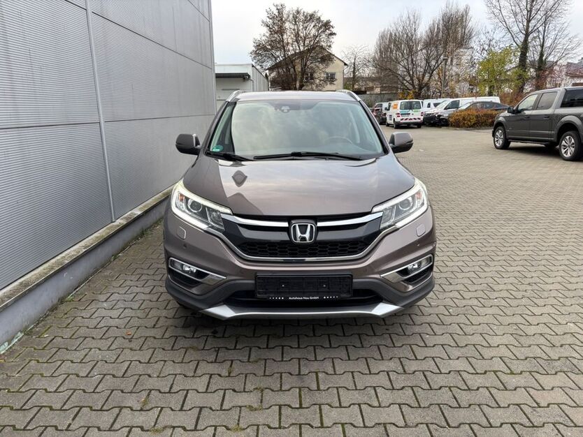 Honda CR-V 136.000 km 14.699 € Wiesbaden 65201