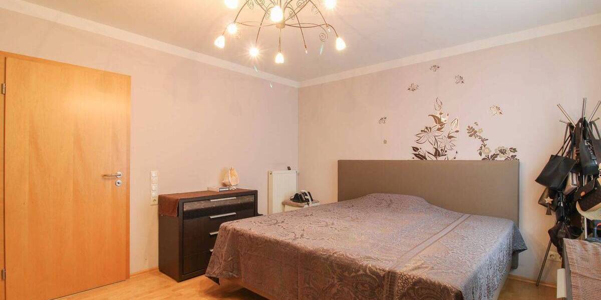 Reihenendhaus Frankfurt am Main Schwanheim - 5 Zimmer, 145 m&sup2;, 949.000&euro; | Angebot:26643492