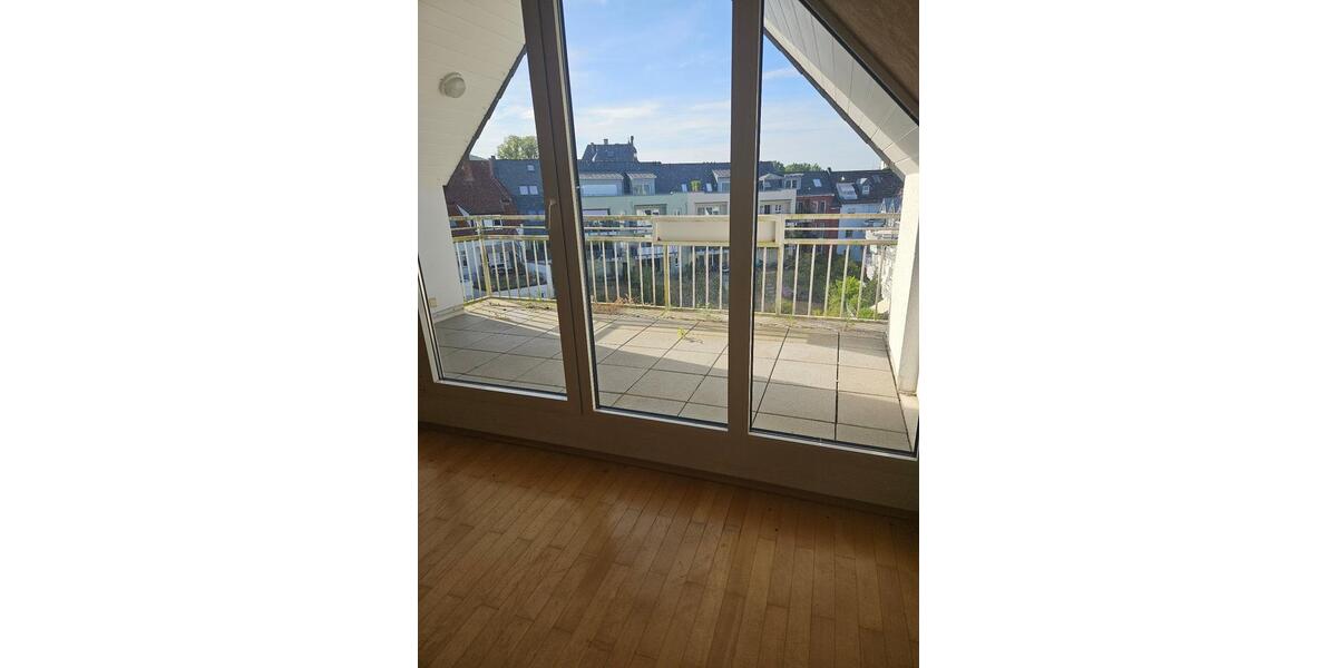 Dachgeschoßwohnung Idstein - 3 Zimmer, 74 m&sup2;, 199.000&euro; | Angebot:26994100