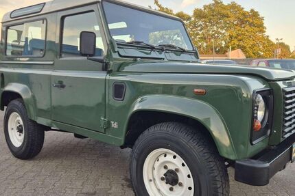 Land Rover Defender 80.000 km 30.900 &euro; Mainz-Kostheim 55246