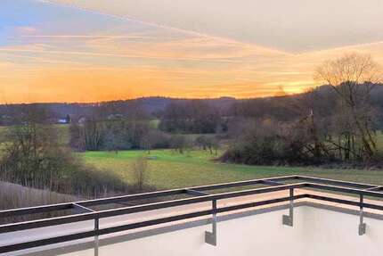 Wohnung Kelkheim - 4 Zimmer, 122 m&sup2;, 1.960&euro; | Angebot:25839041