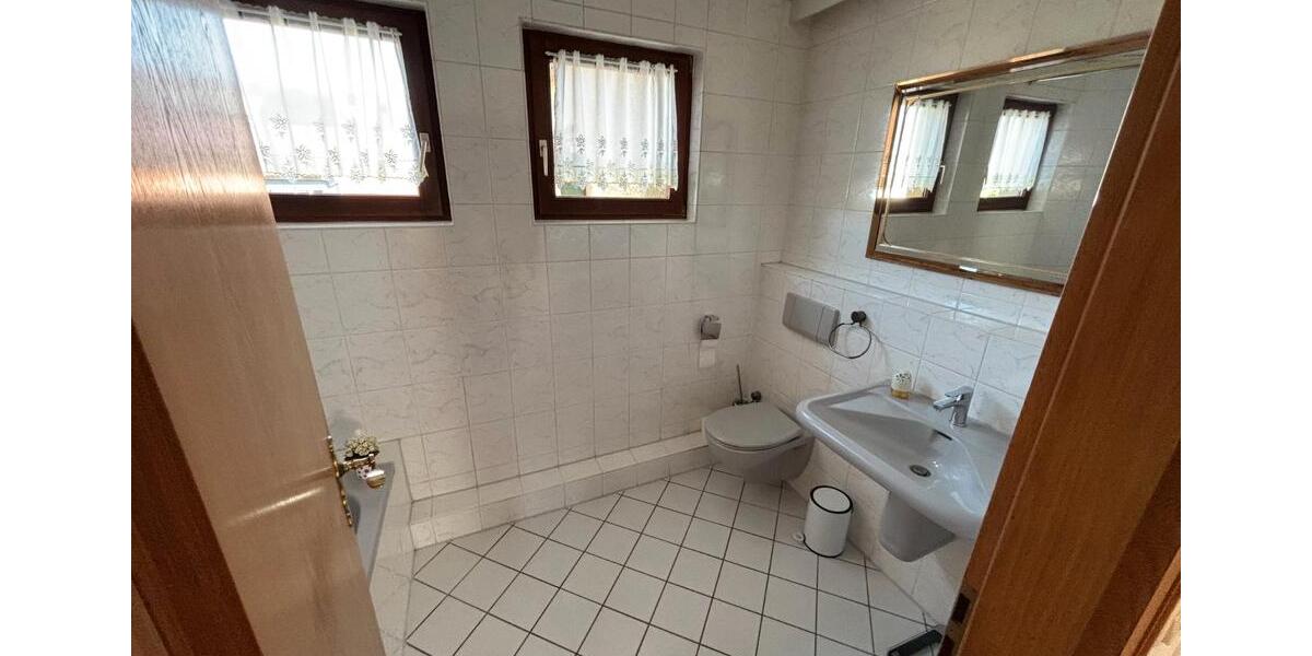 Etagenwohnung Mainz Oberstadt - 2 Zimmer, 85 m&sup2;, 1.200&euro; | Angebot:26347248