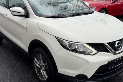 Nissan Qashqai 84.000 km 10.800 &euro; Wiesbaden 65203