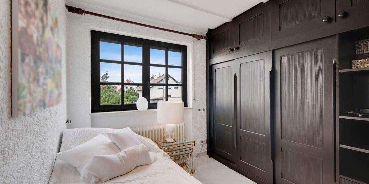 Einfamilienhaus Wiesbaden Nordenstadt - 7 Zimmer, 223 m&sup2;, 869.000&euro; | Angebot:25694639