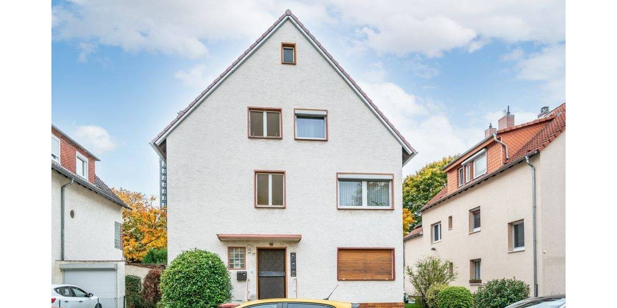 Oberstadt-Hit: 2-3 Zimmerwohnung in einem 3-Familienhaus auf supergünstigem Erbpachtgrundstück 3 zimmer