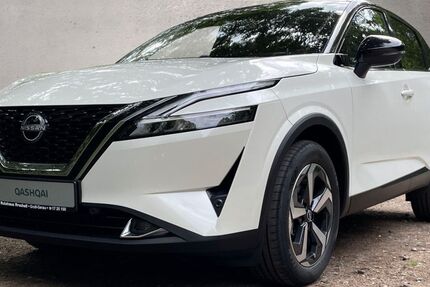 Nissan Qashqai 12.500 km 27.990 &euro; Groß - Gerau 64521