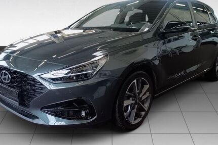 Hyundai i30 27.516 km 21.990 &euro; Idstein 65510