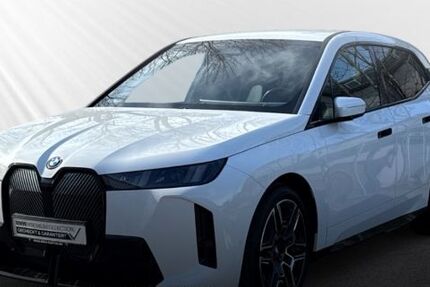 BMW iX 10.134 km 69.890 &euro; Rüsselsheim 65428
