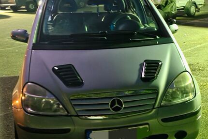 Mercedes-Benz A 190 198.300 km 2.000 &euro; Wiesbaden 65197