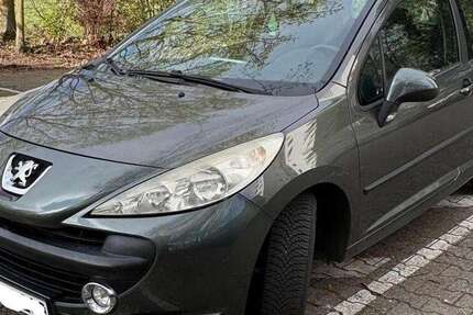 Peugeot 207 130.000 km 2.999 &euro; Raunheim, Stadt 65479