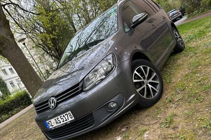 VW Touran 306.265 km 4.800 &euro; Mainz 55128