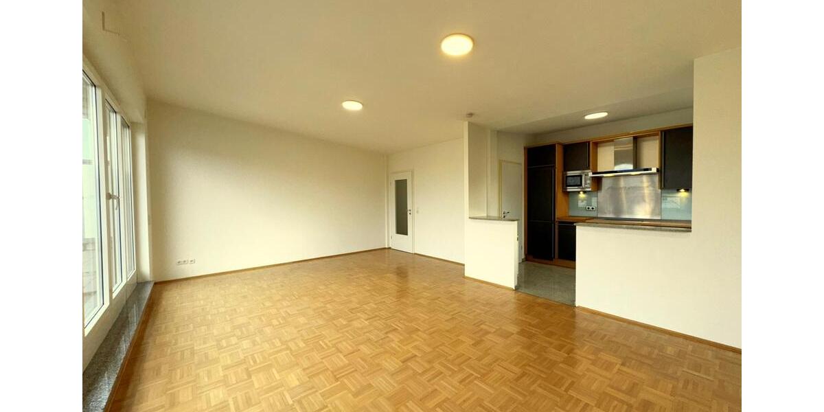 LIVE ON THE TOP FLOOR! Stylish 98 m² penthouse with terrace and underground parking 3 zimmer