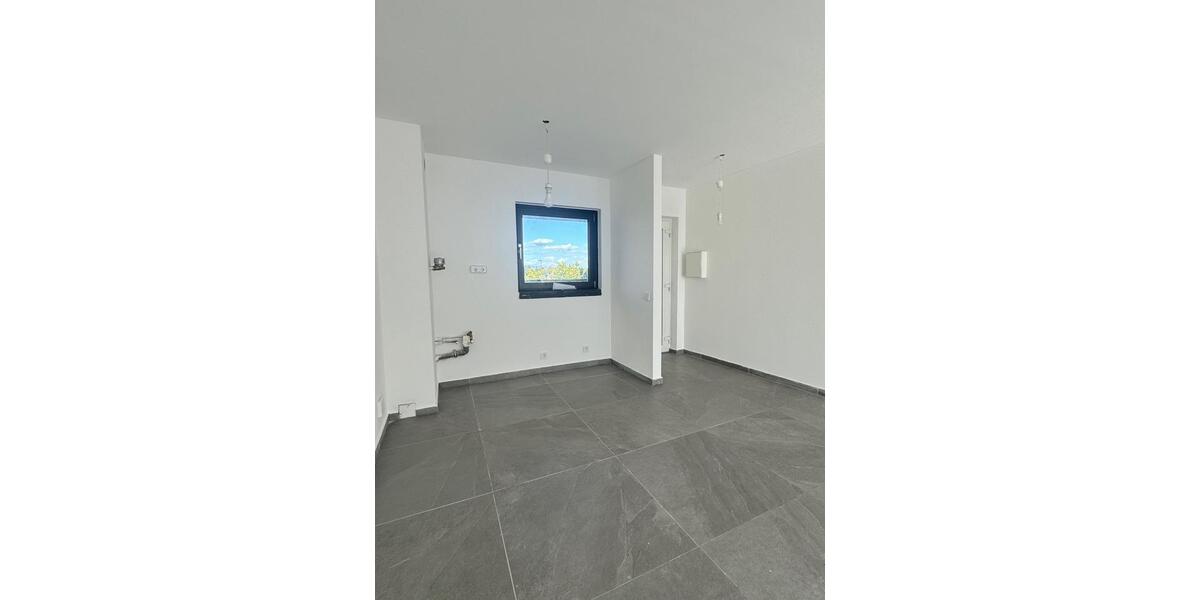 kernsanierte helle 2 Zimmer-Wohnung mit TG Stellplatz und Balkon 2 zimmer