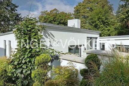 Haus zum Kaufen in Bad Soden am Taunus 1.290.000 € 214 m² 5 zimmer