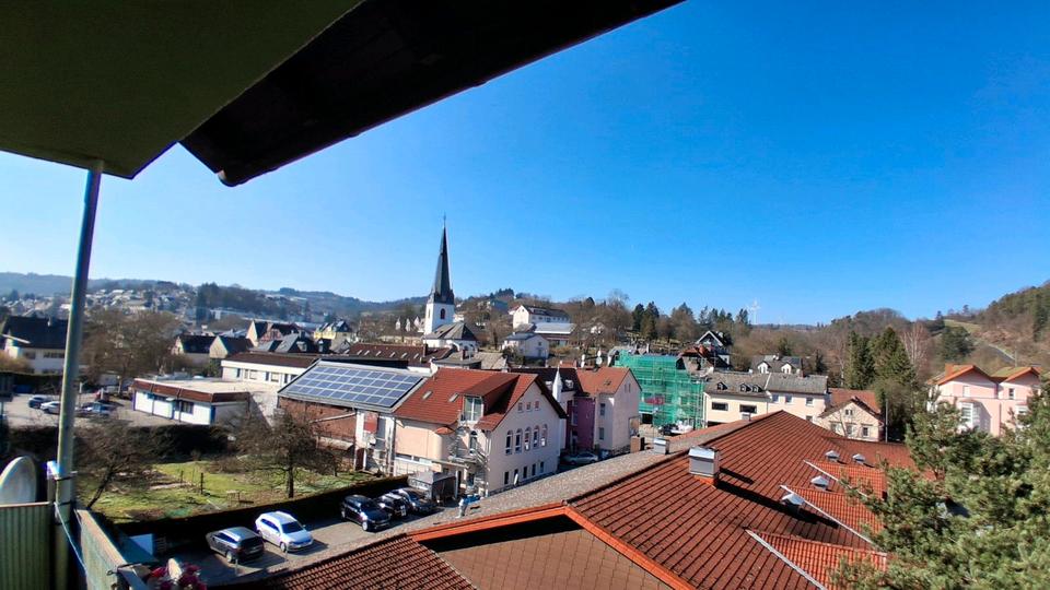 Etagenwohnung Wiesbaden Biebrich - 3 Zimmer, 76 m&sup2;, 199.000&euro; | Angebot:25838451