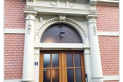 WI: Super Innenstadtlage, tolle 2- Zi. ETW, gut vermietet, hochparterre mit 2 Balkonen + TGL Bad !!! 2 zimmer