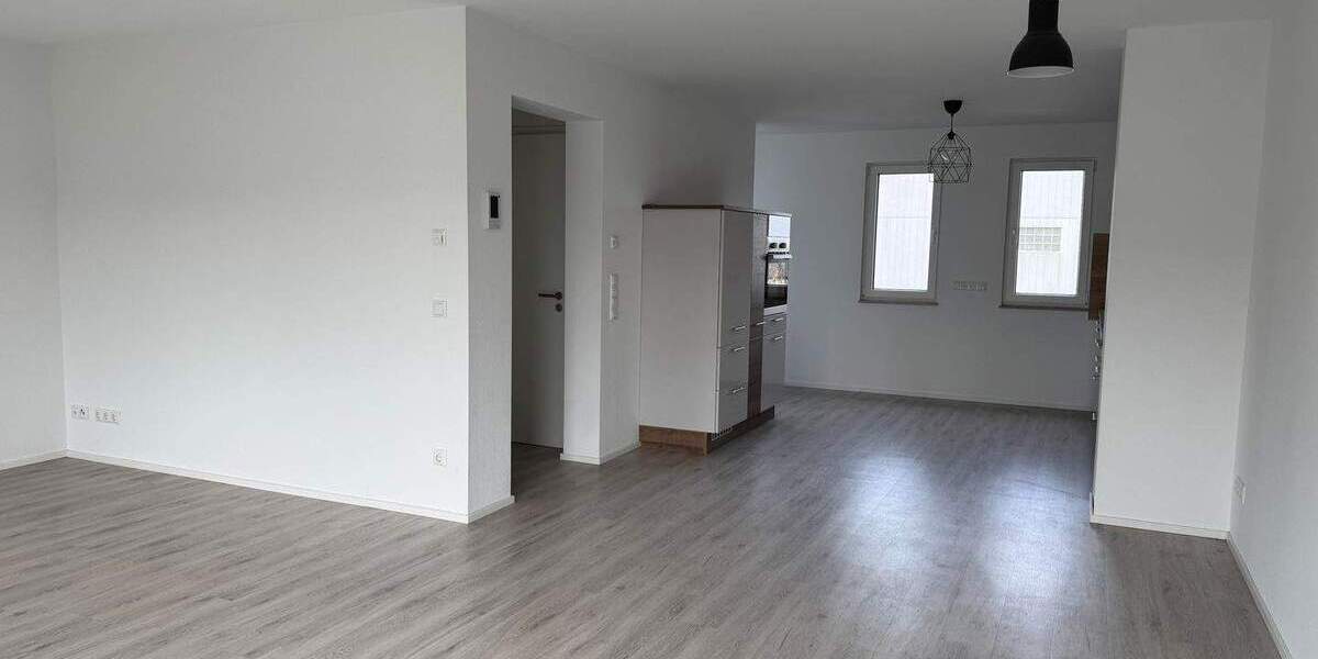 Etagenwohnung Mainz Mombach - 4 Zimmer, 135 m&sup2;, 610.000&euro; | Angebot:25796470