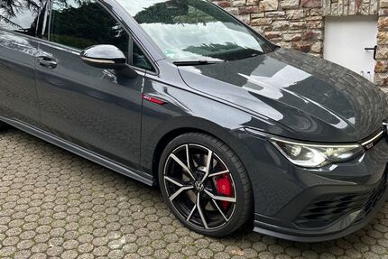 VW Golf 48.200 km 33.500 &euro; Rüdesheim/Rhein 65385