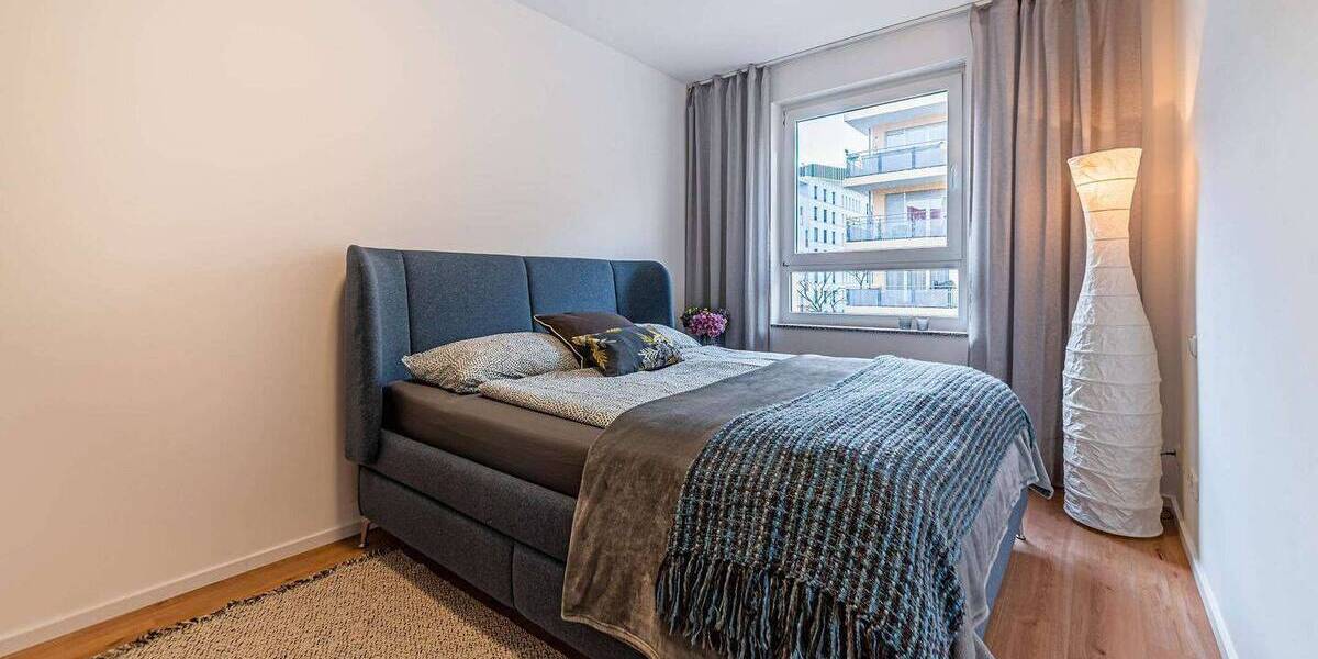 Etagenwohnung Frankfurt am Main Bockenheim - 2 Zimmer, 63 m&sup2;, 1.630&euro; | Angebot:25926617