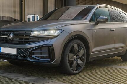 VW Touareg 50.750 km 57.899 &euro; Wiesbaden 65191