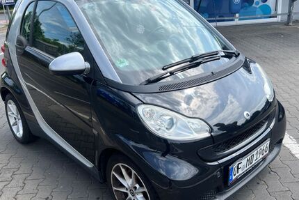 Smart ForTwo 122.000 km 2.700 &euro; Wiesbaden 65183
