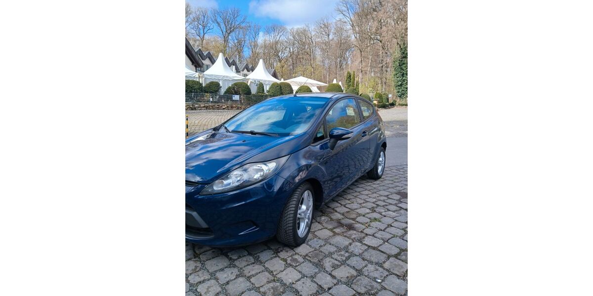 Ford Fiesta 156.800 km 3.500 &euro; Wiesbaden 65197