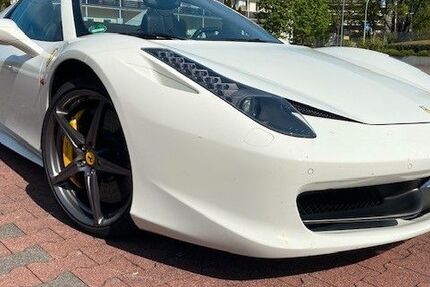 Ferrari 458 48.553 km 219.000 &euro; Taunusstein 65232