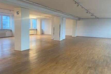 Büro in Frankfurt 5.350 € 535 m²