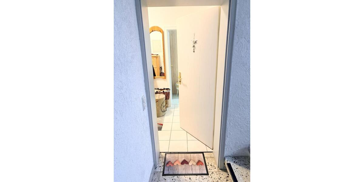 Helle, gut geschnittene 2,5-Zimmer-Wohnung mit EBK und Balkon 2.5 zimmer