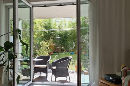 Exklusive 3-Zi.-Wohnung mit Terrasse und Garten, und EBK