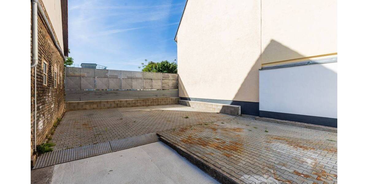 Gewerbeobjekt Bischofsheim - 4 Zimmer, 179 m&sup2;, 1.825&euro; | Angebot:26498819