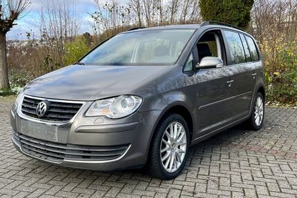 VW Touran 156.000 km 5.590 € Taunusstein 65232