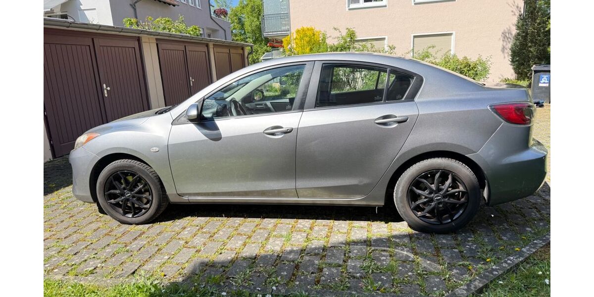 Mazda 3 188.000 km 5.900 &euro; Wiesbaden 65191