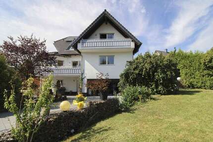 Haus Schlangenbad - 7 Zimmer, 207 m&sup2;, 749.000&euro; | Angebot:26690045