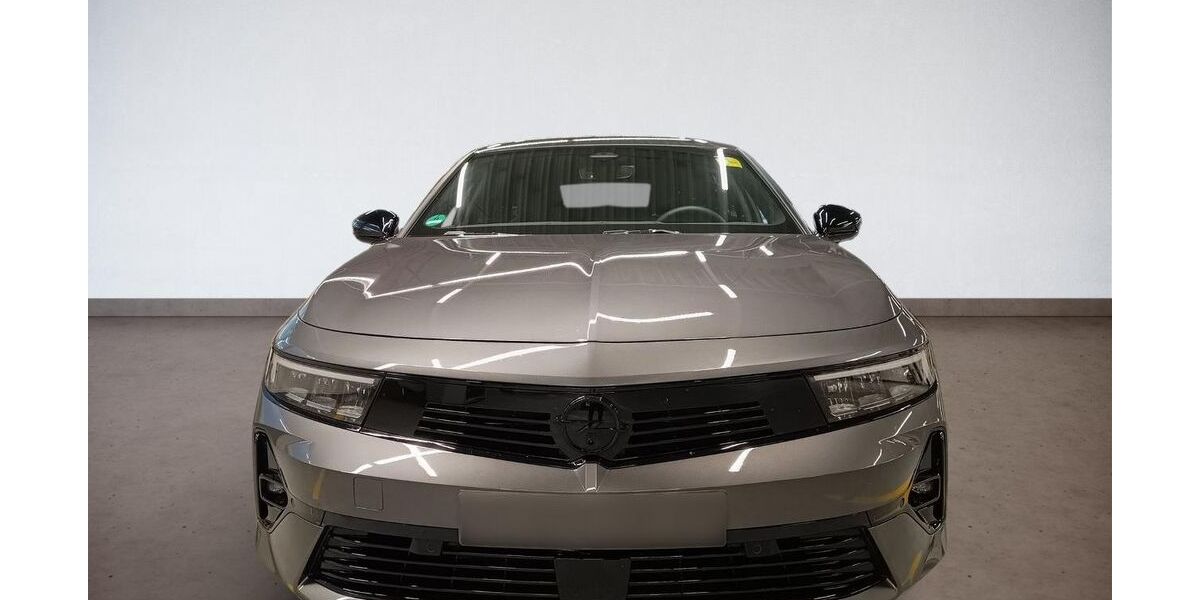 Opel Astra 8.300 km 25.599 € Rüsselsheim 65428