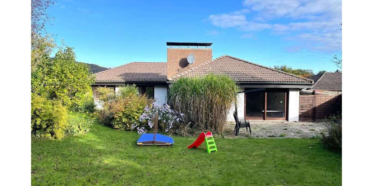 Einfamilienhaus Wiesbaden Bierstadt - 6 Zimmer, 228 m&sup2;, 1.150.000&euro; | Angebot:25401121