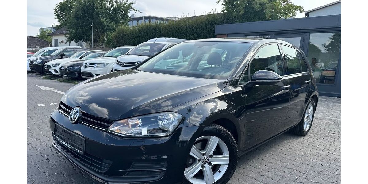 VW Golf 99.000 km 9.499 &euro; Taunusstein 65232