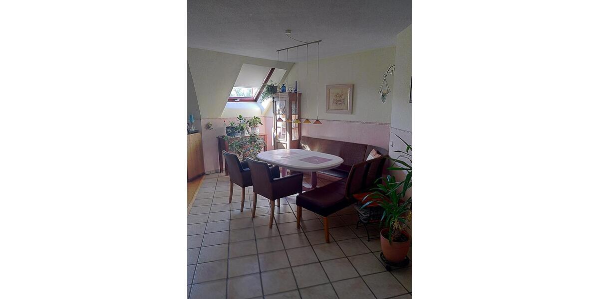 Dachgeschoßwohnung Hattersheim am Main - 3 Zimmer, 84 m&sup2;, 330.000&euro; | Angebot:26463045