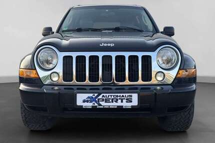 Jeep Cherokee 140.000 km 9.900 &euro; Wörrstadt 55286