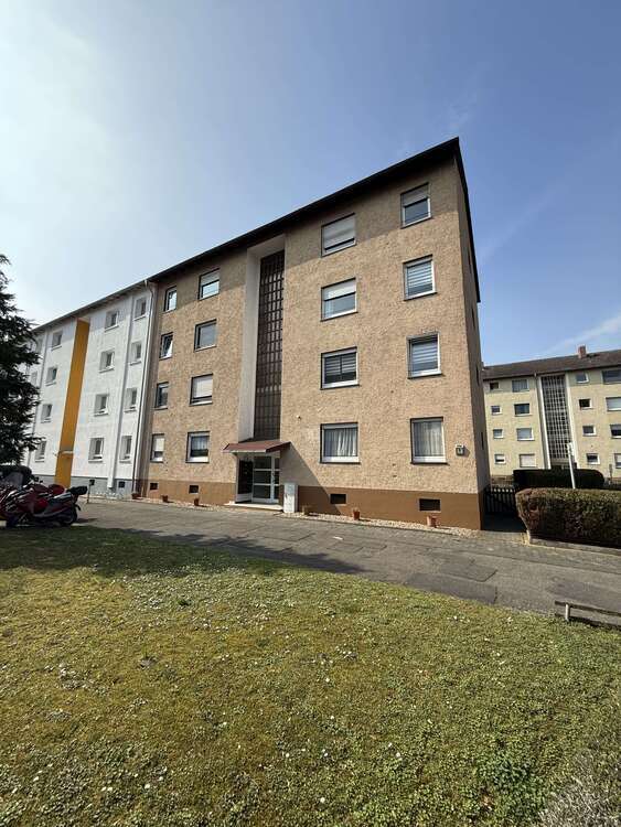 Wohnung zum Kaufen in Bischofsheim 210.000 € 69 m²