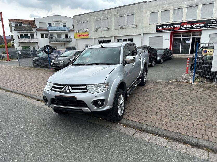 Mitsubishi L200 140.000 km 15.900 € Oppenheim 55276