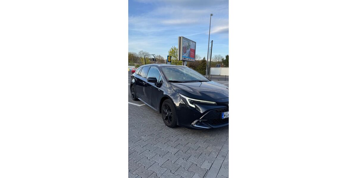 Toyota Corolla 138.000 km 22.300 &euro; Wiesbaden 65199