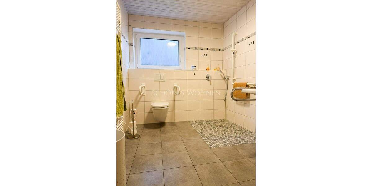 Etagenwohnung Mainz Hechtsheim - 4 Zimmer, 129 m&sup2;, 1.620&euro; | Angebot:24734731